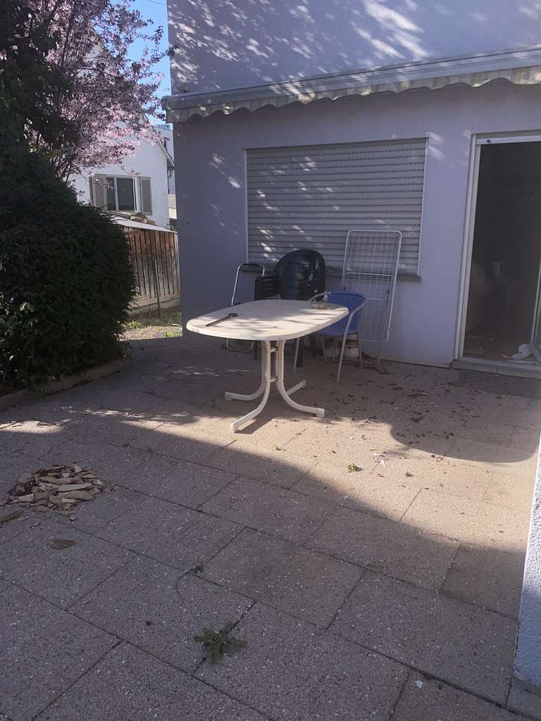 Immobilie in Freiberg am Neckar - 2 Familienhaus mit  zusätzlichem Bauplatz in vorzüglicher Lage von Freiberg - Bild 1