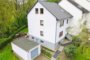 Top Modernisiert! Einfamilientraum mit großem Garten und Garage! – Wuppertal – Vorschaubild 2