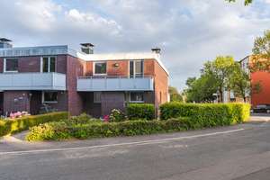 Newly renovated end-terrace house with garden — near Clay Kaserne, Wiesbaden-Bierstadt – Die vollständige Adresse der Immobilie erhältst du vom Anbieter., 65191 Bierstadt, Wiesbaden – Vorschaubild 20