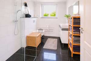 Exklusive Villa mit Pool und großzügigem Garten – Ihr privates Paradies in Remscheid – Die vollständige Adresse der Immobilie erhältst du vom Anbieter., 42855 Lüttringhausen West, Remscheid – Vorschaubild 11