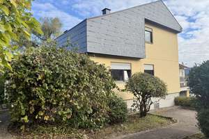 Architektenhaus mit viel Potenzial inklusive Einliegerwohnung und großem Grundstück in Gernsbach – Die vollständige Adresse der Immobilie erhältst du vom Anbieter., 76593 Gernsbach – Vorschaubild 4