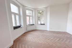 Exklusive 5-Zimmer-Wohnung mit Balkon – frisch renoviert am Marktplatz in Hörde – Hörder Brückenstraße 4, 44263 Dortmund – Vorschaubild 2