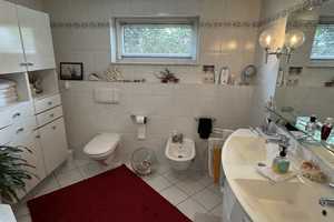 4 – Zimmer - Maisonette – Hochparterrewohnung in schöner Sackgassenlage von Schnelsen – Hamburg – Vorschaubild 28