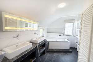 S-MITTE: Modernisierte Dachgeschoss-Wohnung in begehrter Lage – Die vollständige Adresse der Immobilie erhältst du vom Anbieter., 70182 Heusteigviertel, Stuttgart – Vorschaubild 4
