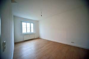 Helle Wohnung in Alt-Hohenschönhausen, 2 Zimmer, Einbauküche, Loggia – Schöneicher Straße -, 13055 Alt-Hohenschönhausen, Berlin – Vorschaubild 12