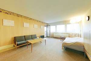 Helle 4-Zimmer-Etagenwohnung mit Loggia – Aufzug – zentrale Lage & sofort bezugsfrei! – Die vollständige Adresse der Immobilie erhältst du vom Anbieter., 76133 Weststadt, Karlsruhe – Vorschaubild 1