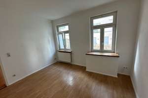 Helle 4-Zimmer-Wohnung im Hochparterre in Stuttgart Mitte