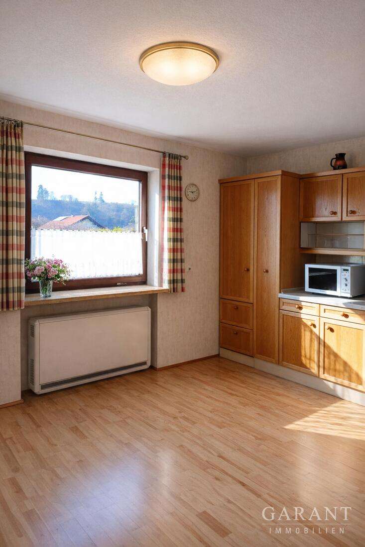 Immobilie in Altenmarkt an der Alz - Sonne, Platz und Möglichkeiten, Ihr neues Zuhause mit großem Garten - Bild 1