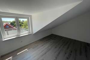 Modernes Wohnen in Wolfsburg: 3-Zimmer-Dachgeschosswohnung mit gehobener Ausstattung – Meinstraße 56, 38446 Vorsfelde, Wolfsburg – Vorschaubild 9