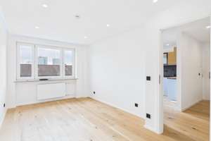 Wohnkomfort auf zwei Etagen – Elegante Maisonette mit Balkon – Die vollständige Adresse der Immobilie erhältst du vom Anbieter., 80807 Milbertshofen, München – Vorschaubild 7