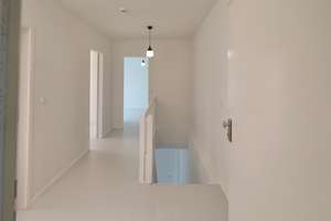 BESTE LAGE ZWISCHEN BRANITZER PLATZ & REICHSSTR. - FRISCH RENOVIERT - TOLL GESCHNITTEN MIT 2 BÄDERN – Kirschenallee 12A kk, 14050 Westend, Berlin – Vorschaubild 12