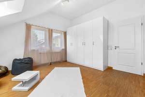 Seltene Gelegenheit ! Modernes EFH + Baugrundstück in sehr attraktiver Lage ! – Die vollständige Adresse der Immobilie erhältst du vom Anbieter., 63329 Egelsbach – Vorschaubild 16