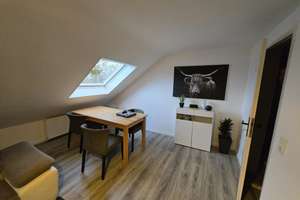 Helle und möbilierte 2-Zimmer Wohnung im 3. OG in Wuppertal-Vohwinkel – Marschallstraße 2, 42329 Vohwinkel, Wuppertal – Vorschaubild 9