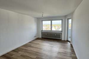 Hochwertige 3-Zimmer Wohnung, 5. OG,  Aufzug, Balkon in Leverkusen-Opladen, Nähe Berliner Platz