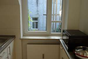 At the Isar, for sportsmen and nature lovers: completely renovated apartment with balcony & parking – Sommerstraße 34, 81543 Untergiesing, München – Vorschaubild 9