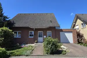 Familienfreundliches Zuhause mit Garage und Keller – 4-Raum-Wohnhaus in naturnaher Lage – Ibbenbürener Straße 9, 6862 Dessau-Roßlau – Vorschaubild 1
