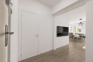 Provisionsfrei & saniert: Modernes Wohnen am Puls der Stadt - 3-Zimmer-ETW in Bestlage – Die vollständige Adresse der Immobilie erhältst du vom Anbieter., 50677 Neustadt/Süd, Köln – Vorschaubild 2