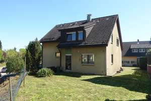 Ein Haus zum Verlieben – mit Platz für Ihre Wohnträume – Lachentorstraße 35, 71229 Leonberg – Vorschaubild 8