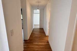 Erstbezug nach Sanierung | 94 m² | 3 Zimmer | Balkon | TG-Stellplatz | Aufzug – Elsa/Brändströmsrtr 74, 90431 Großreuth bei Schweinau, Nürnberg – Vorschaubild 4