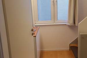 Leerstehend und bereit für Ihren Einzug: Helle Doppelhaushälfte mit Wohlfühlcharakter – Die vollständige Adresse der Immobilie erhältst du vom Anbieter., 71706 Markgröningen – Vorschaubild 4