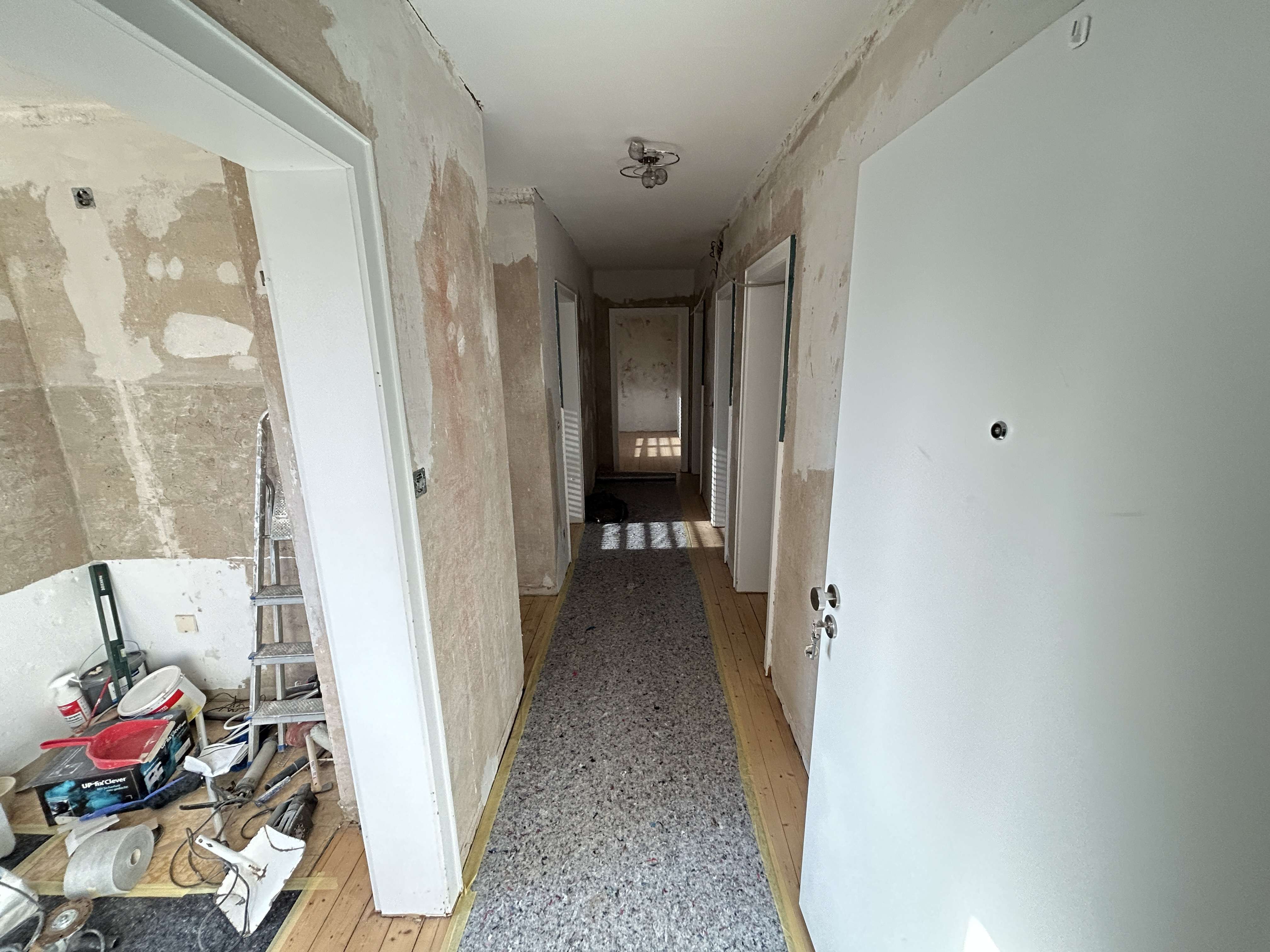 Immobilie in Marsberg - Zweifamilienhaus mit solider Substanz, Garten und Entwicklungspotenzial in Marsberg-Leitmar - Bild 12