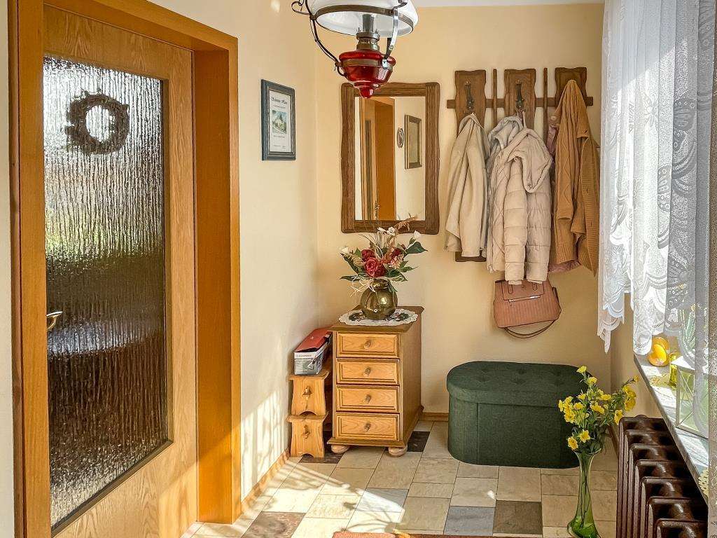 Immobilie in Saalburg-Ebersdorf - Einfamilienhaus am Ortsrand mit großem Garten (A1701) - Bild 1