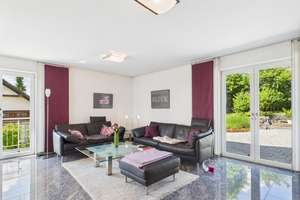 Ökologische Villa mit großem Garten, Wärmepumpe in neuwertigen Zustand für Familie und Beruf – Eggenbergstraße 4, 96155 Buttenheim – Vorschaubild 8