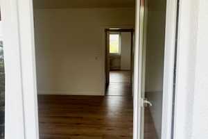++ Renovierte, helle 2-Zimmer Wohnung mit Süd-Balkon und Stellplatz! – Beuthener Str. 8, 65191 Wiesbaden – Vorschaubild 6