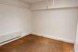 Außergewöhnlich großzügige Wohnung mit ca. 240 m² in ruhiger Innenhoflage – 40223 Bilk, Düsseldorf – Vorschaubild 9