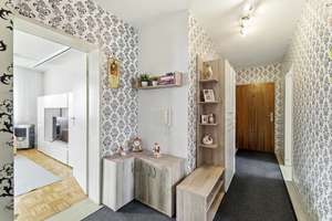 Vermietete 3-Zimmer-Wohnung mit Balkon in Augsburg-Lechhausen – Die vollständige Adresse der Immobilie erhältst du vom Anbieter., 86165 Lechhausen-Ost, Augsburg – Vorschaubild 8