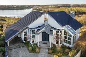Lichterfüllte Villa mit traumhaftem Seeblick – Stormarn (Kreis) – Vorschaubild 19