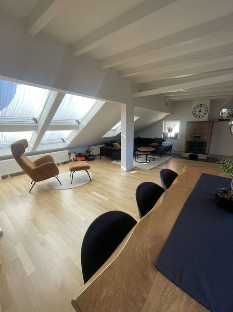 Immobilie in Bodenheim - ImmobilienPunkt***SCHICKE DACHGESCHOSSSTUDIOWOHNUNG IM HISTORISCHEN ORTSKERN VON BODENHEIM! - Bild 2