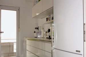 Lichtdurchflutetes Wohnglück im Herzen Stuttgarts – 4 Zimmer möbliert mit Balkonen,ideal auch als WG – Kriegerstraße 12, 70191 Heilbronner Straße, Stuttgart – Vorschaubild 5