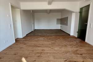 Zentrale Wohnung mit Balkon, Elbblick und praktischer Aufteilung in attraktiver Lage Magdeburg – Werner-Heisenberg-Straße 25, 39106 Alte Neustadt, Magdeburg – Vorschaubild 2