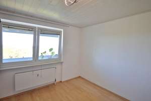 Wohnen mit Aussicht – helle 3-Zimmer-Wohnung mit Loggia und Garage in der Waldstadt – Die vollständige Adresse der Immobilie erhältst du vom Anbieter., 76139 Waldstadt, Karlsruhe – Vorschaubild 5
