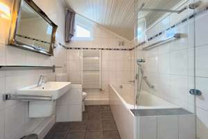 Reihenmittelhaus // Familienoase gepflegt in ruhiger Siedlung – Die vollständige Adresse der Immobilie erhältst du vom Anbieter., 42651 Solingen-Mitte, Solingen – Vorschaubild 12