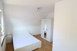 Schönes möbliertes WG-Zimmer in einer 3er WG in Stuttgart-Zuffenhausen – Die vollständige Adresse der Immobilie erhältst du vom Anbieter., 70439 Zuffenhausen-Frauensteg, Stuttgart – Vorschaubild 12