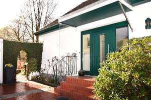 Großzügiges, stilvolles Haus auf sehr schönem Grundstück mit Wintergarten! – Die vollständige Adresse der Immobilie erhältst du vom Anbieter., 24589 Nortorf – Vorschaubild 2