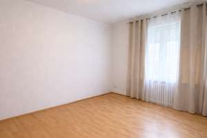 Stilvoll wohnen in Schwachhausen: Helle 3-Zimmer-Wohnung mit großer Terrasse & XXL-Garage – Schwachhauser Heerstraße 208a, 28213 Riensberg, Bremen – Vorschaubild 5
