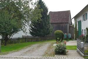 Liebevolles Bauernhaus mit 400 qm² Ausbaupotenzial als Wohn-/Geschäftshaus sucht neue Eigentümer – Mörgenerstraße 29, 86874 Tussenhausen – Vorschaubild 5