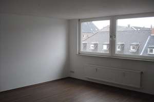 Geräumige 2 Zimmer-Wohnung in zentraler Lage in Rotthausen!!! – Steeler Str. 67, 45884 Rotthausen, Gelsenkirchen – Vorschaubild 1