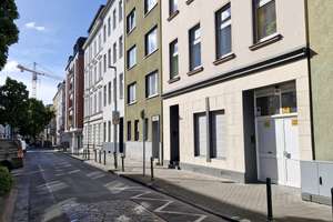 Gepflegte, renovierte 3,5 Zimmer Wohnung (Provisionsfrei) für 2-3 Personen im Zentrum von Düsseldorf