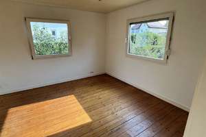 Charmante Doppelhaushälfte mit Dachstudio, Carport und vielseitigem Gartenbereich – Die vollständige Adresse der Immobilie erhältst du vom Anbieter., 70734 Fellbach – Vorschaubild 13