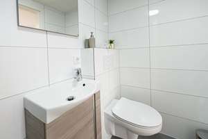 Modernisiertes Endreihenhaus mit 2 Bädern und 2 Loggien - ideal für Eigennutzer oder Kapitalanleger – Grambker Heerstraße 118A, 28719 Burg-Grambke, Bremen – Vorschaubild 9