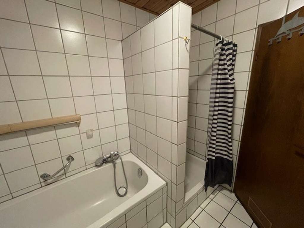 Immobilie in Sinsheim - 2-Zimmerwohnung mit Kochnische und Tiefgaragenstellplatz - Bild 4