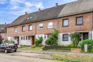 Gepflegtes Reihenmittelhaus in schöner Lage von Bremen-Lüssum – Die vollständige Adresse der Immobilie erhältst du vom Anbieter., 28777 Lüssum-Bockhorn, Bremen – Vorschaubild 2