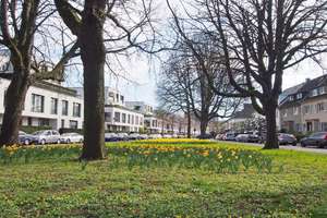 Df.-Golzheim: Elegante 5 1/2-Raum-Wohnung mit Wintergarten und schönem Privatgartenarten