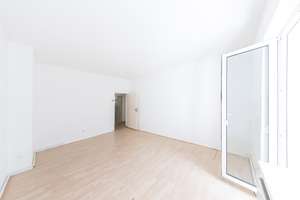 3-Zimmer-Wohnung mit Balkon und Grünblick in Kreuzberg – Die vollständige Adresse der Immobilie erhältst du vom Anbieter., 10963 Kreuzberg, Berlin – Vorschaubild 3