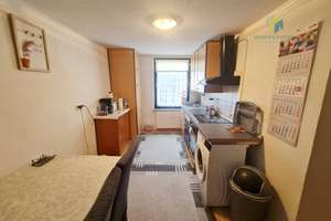 Gepflegte Zweizimmerwohnung mit Balkon – Düppelstraße 140, 46045 Altstadt-Süd, Oberhausen – Vorschaubild 3