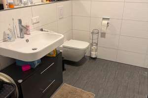 ALTERLANGEN ! Neuwertige, 2-Zimmer Erdgeschoßwohnung  mit Terrasse und TG Stellplatz in Toplage! – Lerchenbühl 51, 91056 Heiligenloh, Erlangen – Vorschaubild 9